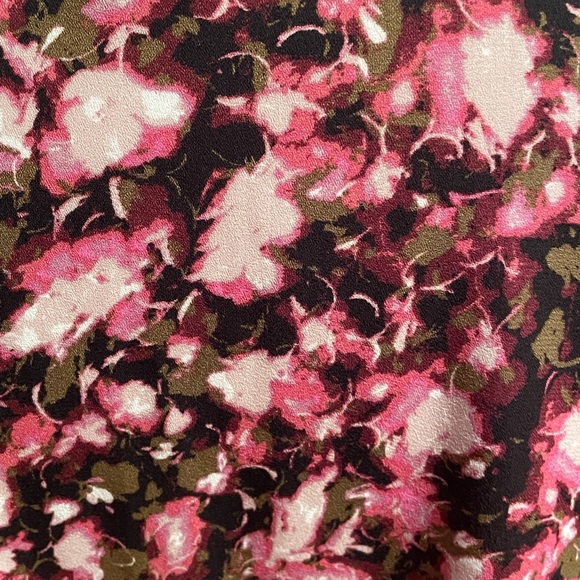 NWT HALOGEN Cross Front Blouse in Pink-Black Clouded Floral - Picture 6 of 8